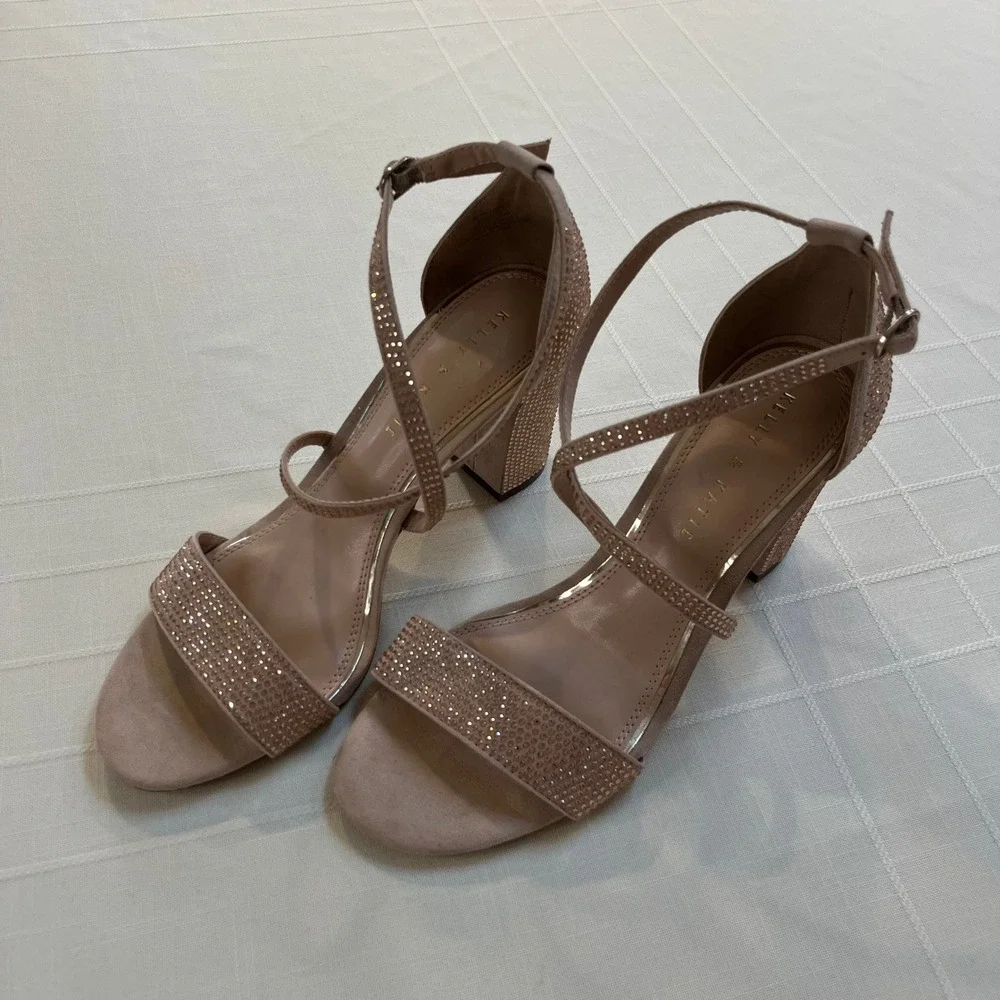Women's Blush Strappy Block Heel Sandals - Picture 13 of 15